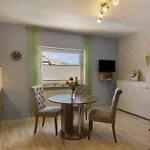 Haus Ute Apartment