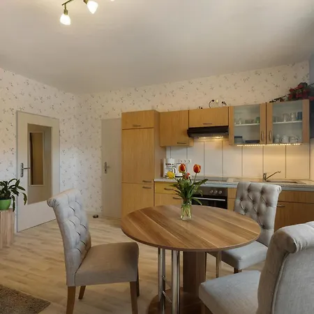 Haus Ute Apartment *